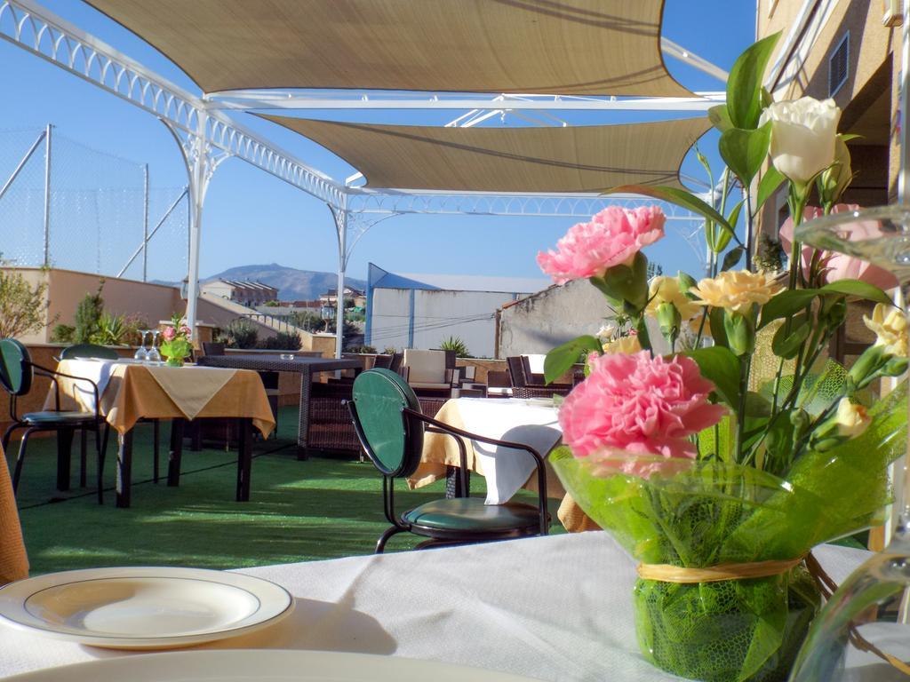Moraleda De Zafayona Hotel Poniente מראה חיצוני תמונה