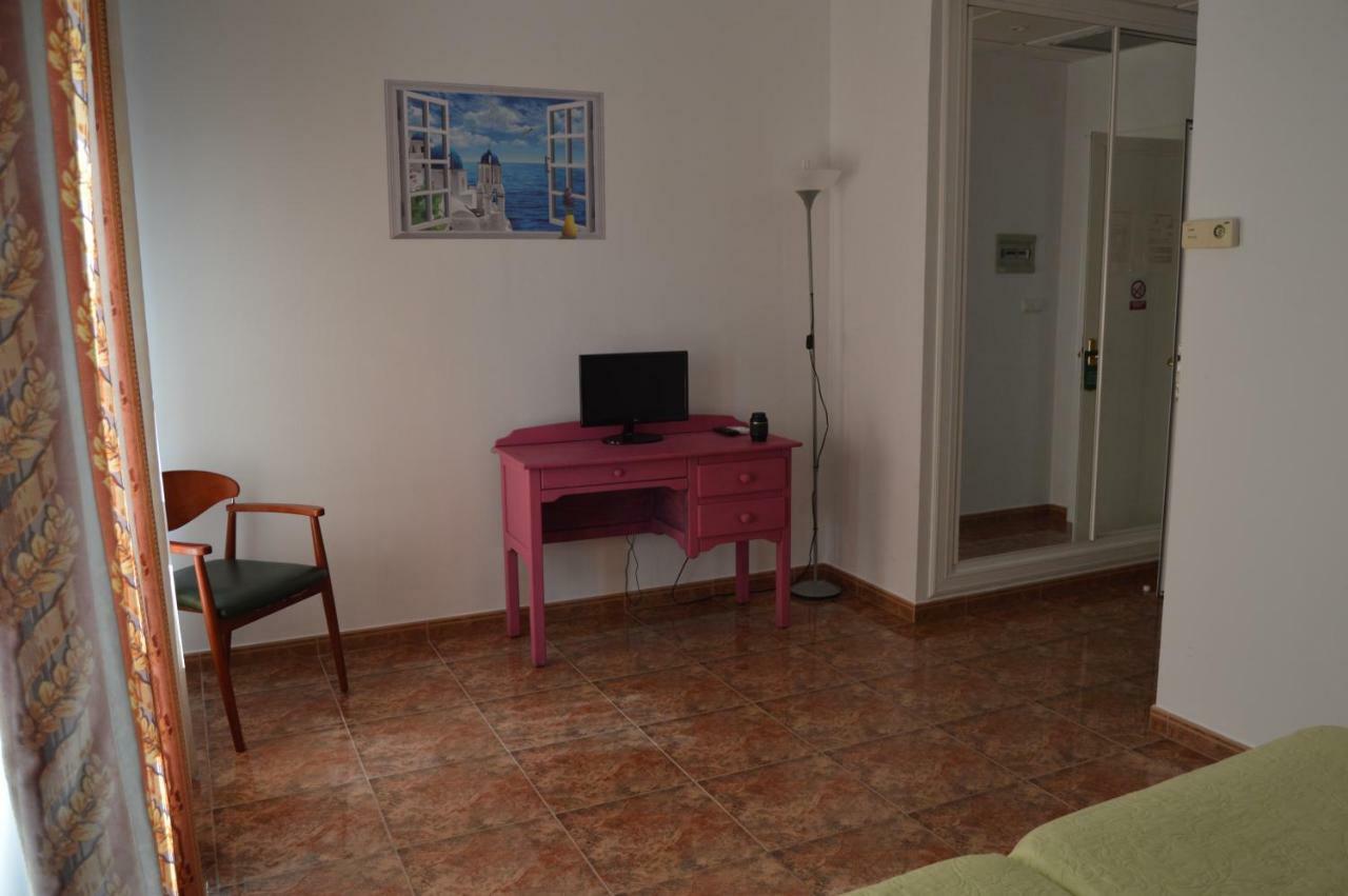 Moraleda De Zafayona Hotel Poniente מראה חיצוני תמונה